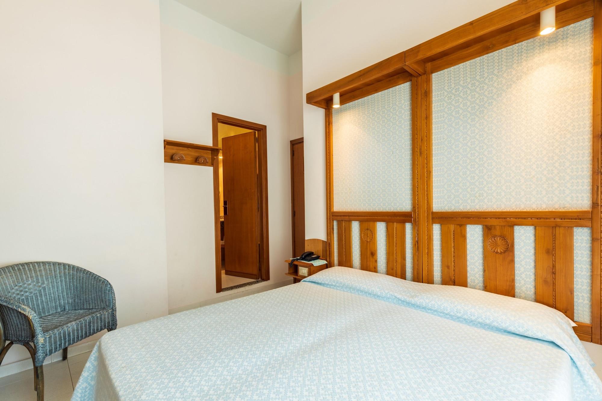 Albergo Miramare Кала-Гононе Екстер'єр фото